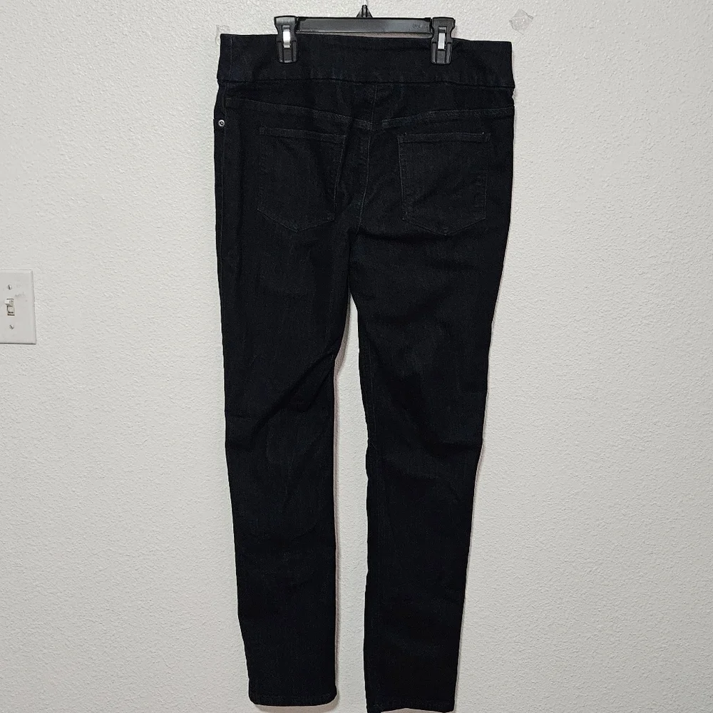 Chico's pull on skinny jeans size 1 per tags size 8